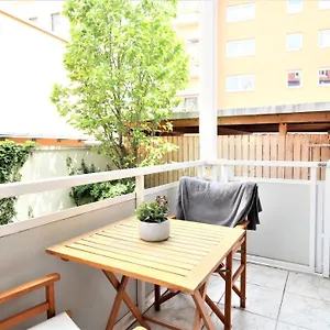 https://private-room-heart-of-downtown-with-terrace.com-bavaria.com